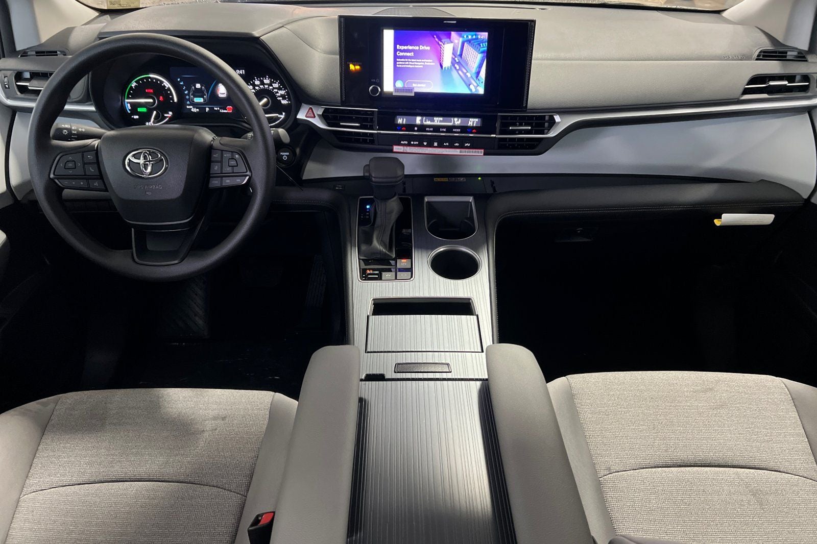 2026 Toyota Sienna LE 8 Passenger