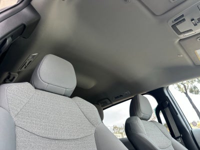 2025 Toyota Sienna LE 8 Passenger