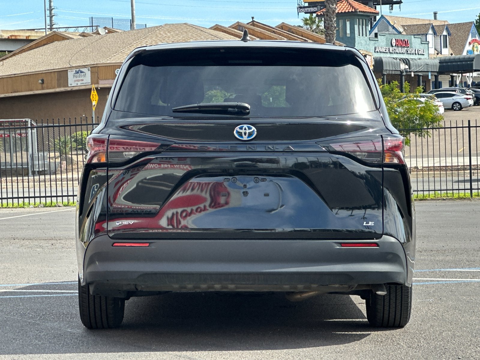 2025 Toyota Sienna LE 8 Passenger