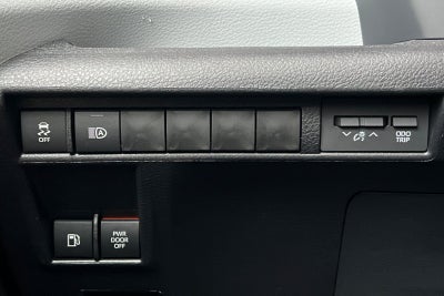 2026 Toyota Sienna LE 8 Passenger