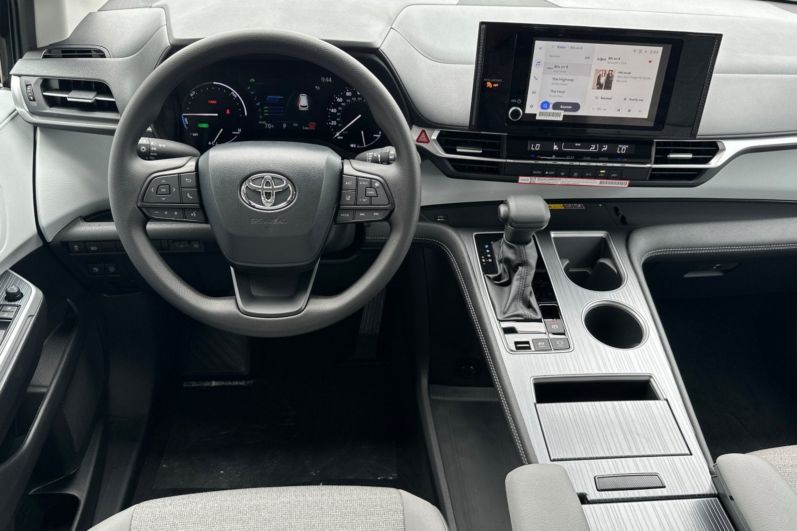 2026 Toyota Sienna LE 8 Passenger