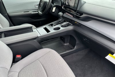 2026 Toyota Sienna LE 8 Passenger