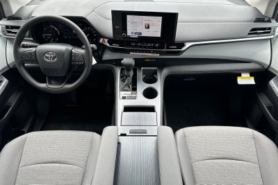 2026 Toyota Sienna LE 8 Passenger