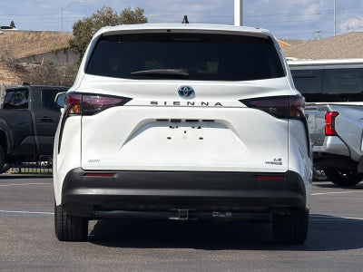 2024 Toyota Sienna LE 8 Passenger