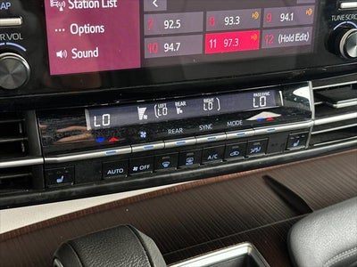 2024 Toyota Sienna XLE 8 Passenger