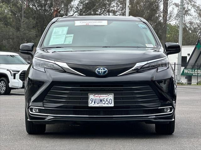 2024 Toyota Sienna XLE 8 Passenger