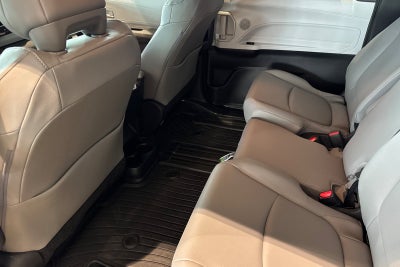 2026 Toyota Sienna XLE 8 Passenger