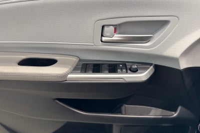 2026 Toyota Sienna XLE 8 Passenger