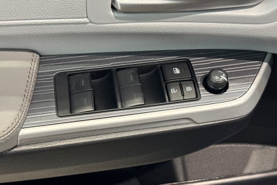 2026 Toyota Sienna XLE 8 Passenger