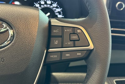 2026 Toyota Sienna XLE 8 Passenger