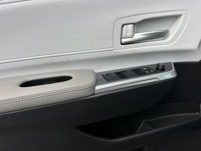 2026 Toyota Sienna XLE 8 Passenger