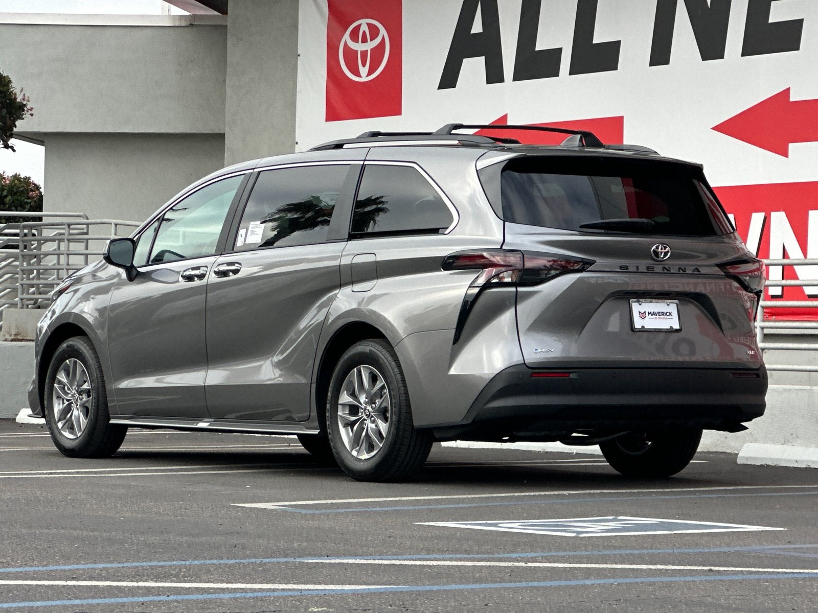 2026 Toyota Sienna XLE 8 Passenger