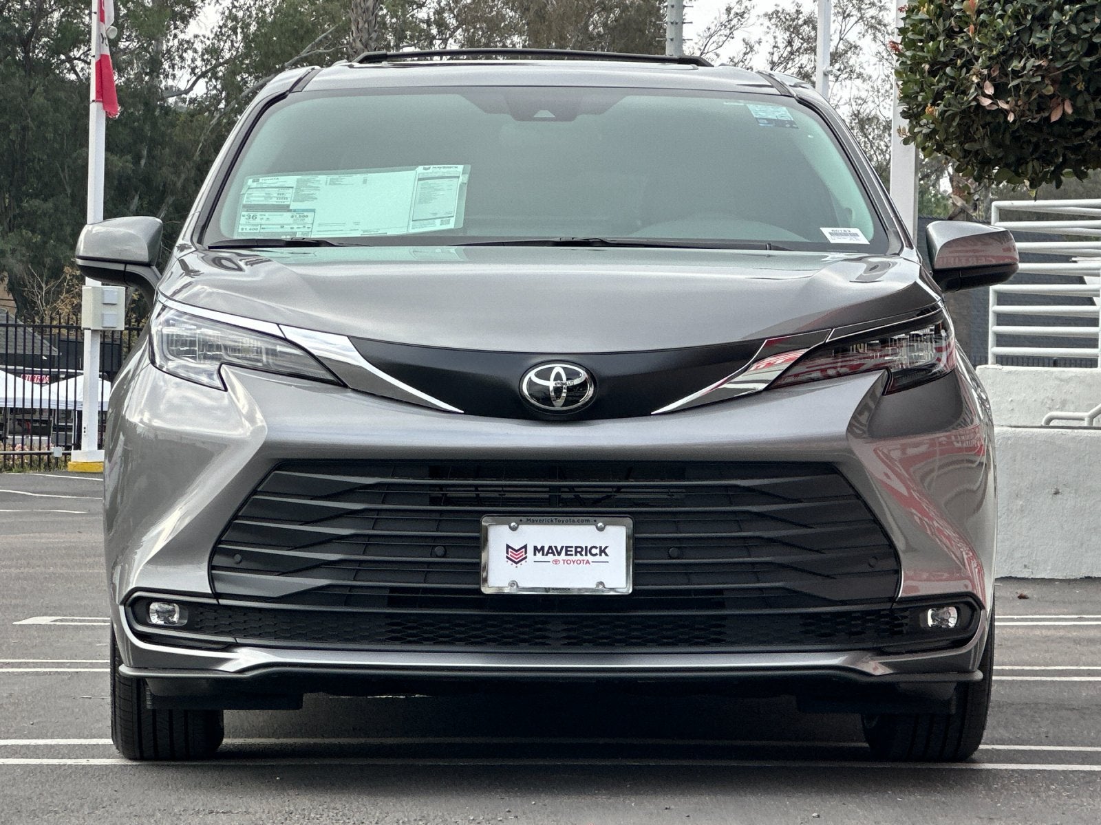 2026 Toyota Sienna XLE 8 Passenger