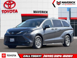 2025 Toyota Sienna XLE 8 Passenger