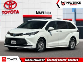 2024 Toyota Sienna XLE 8 Passenger