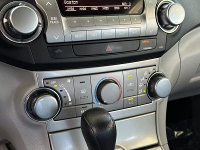 2011 Toyota Highlander Base