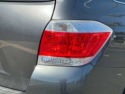 2011 Toyota Highlander Base