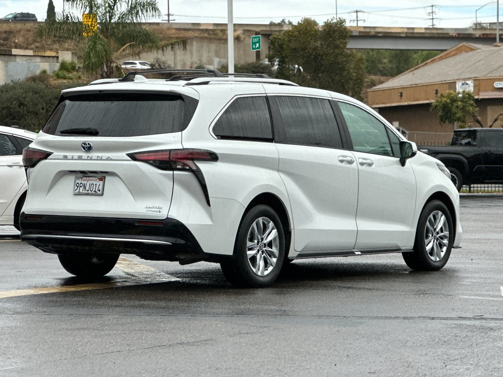 2024 Toyota Sienna Limited 7 Passenger