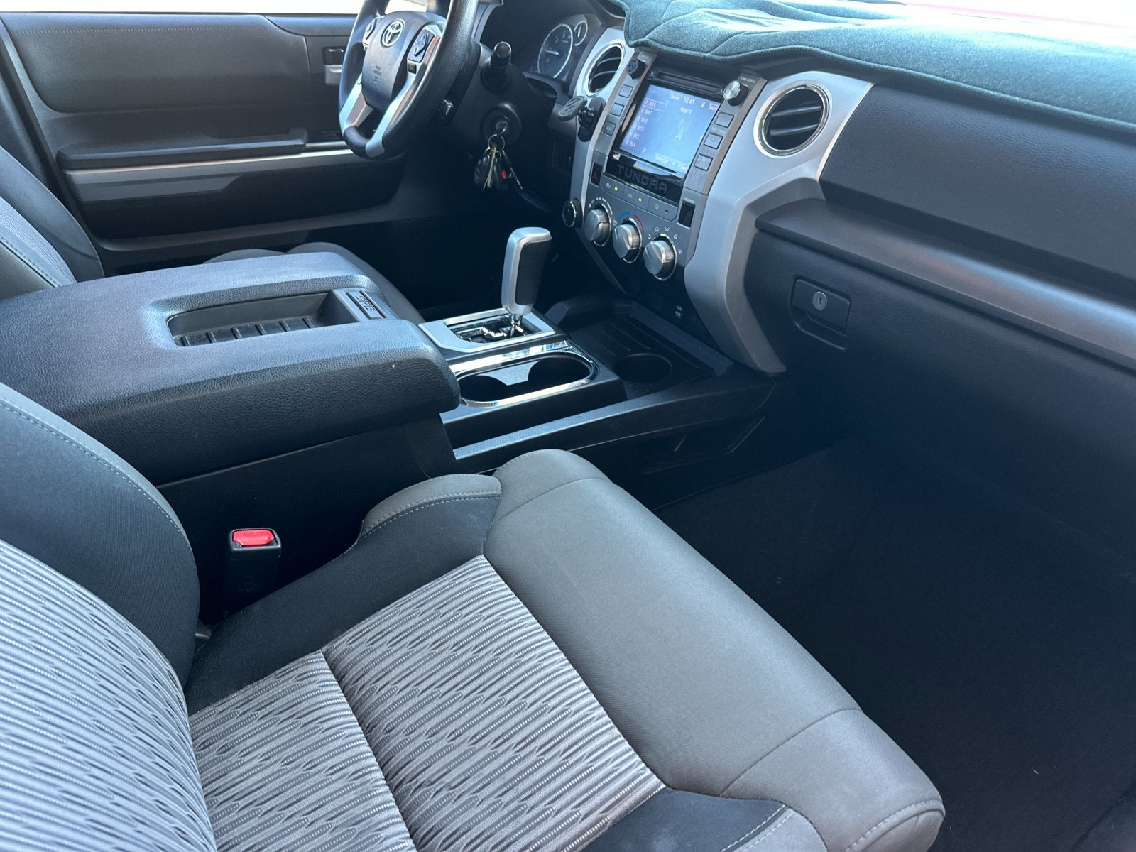 2015 Toyota Tundra SR5