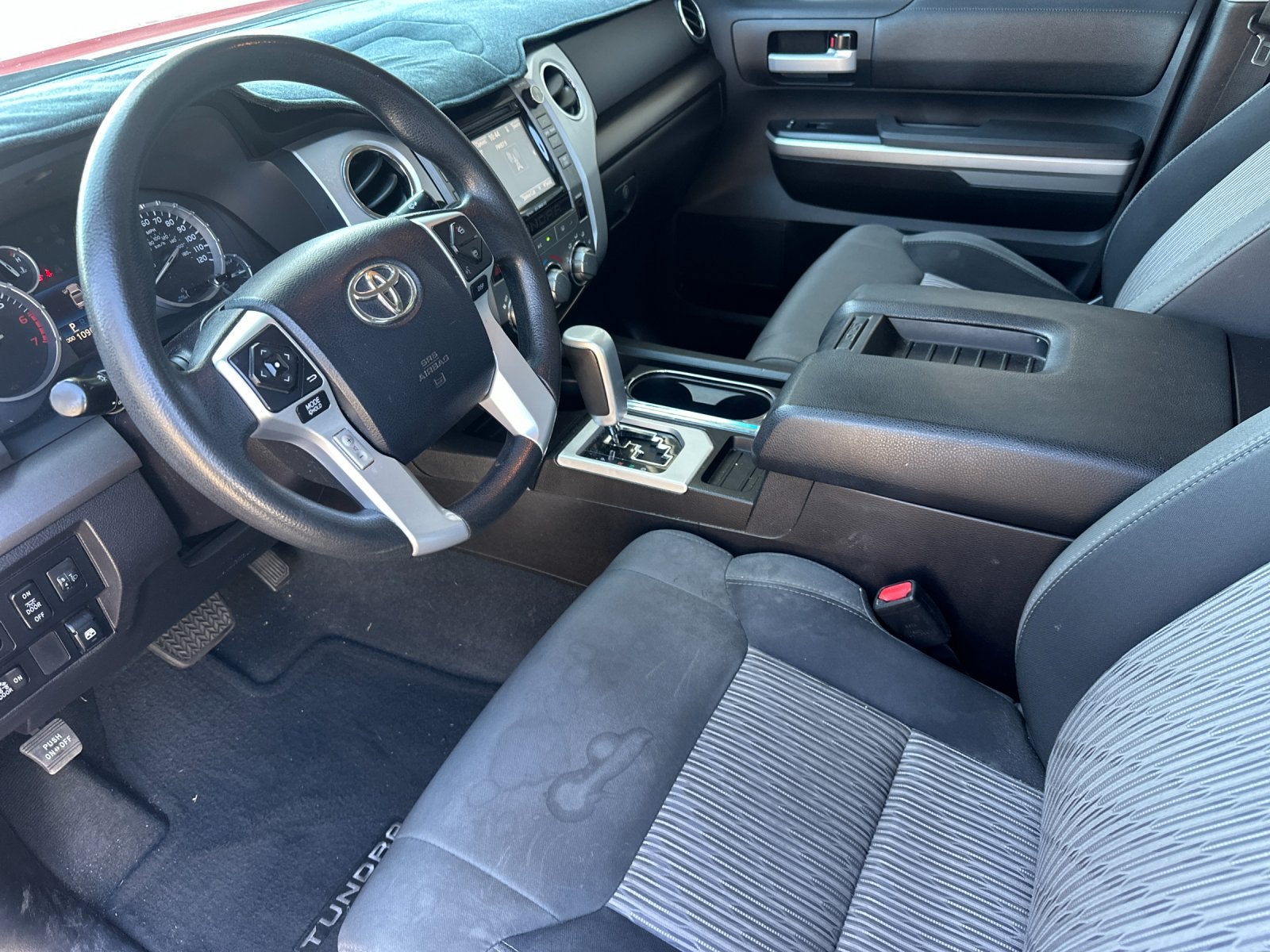 2015 Toyota Tundra SR5