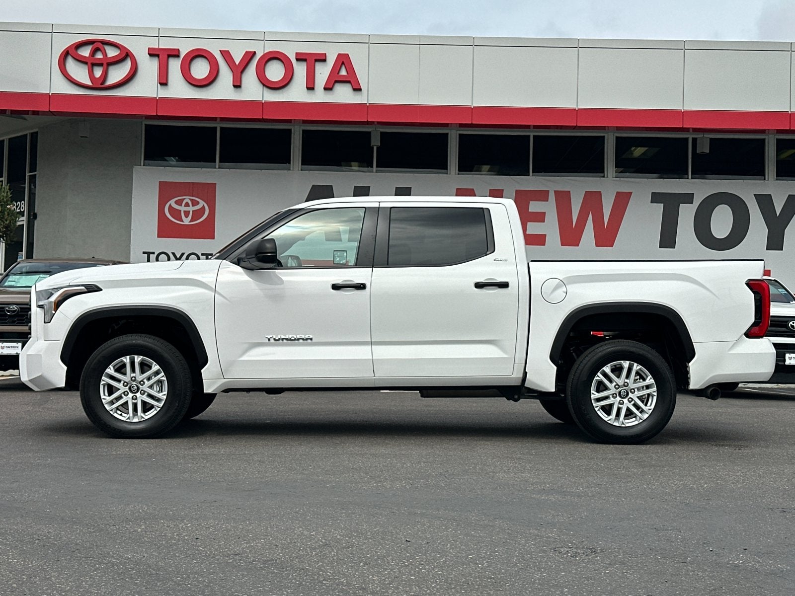 2025 Toyota Tundra SR5