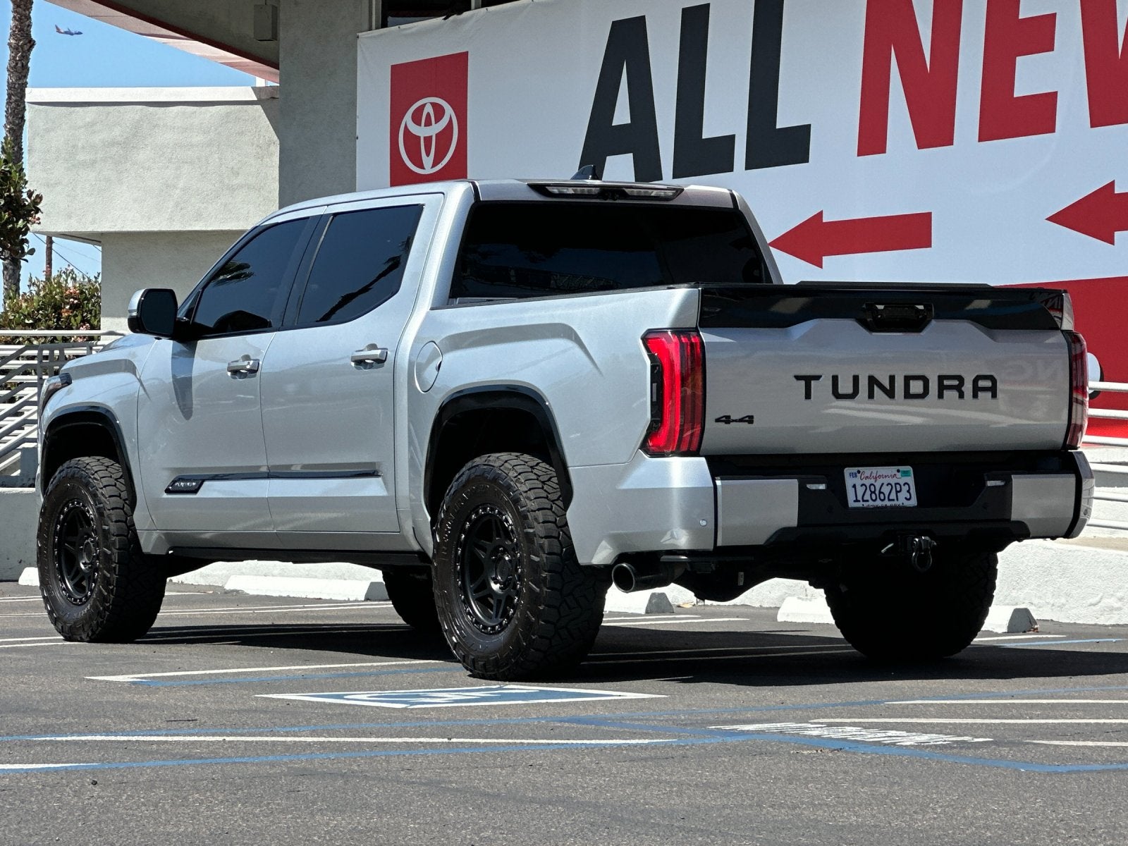 2023 Toyota Tundra Platinum