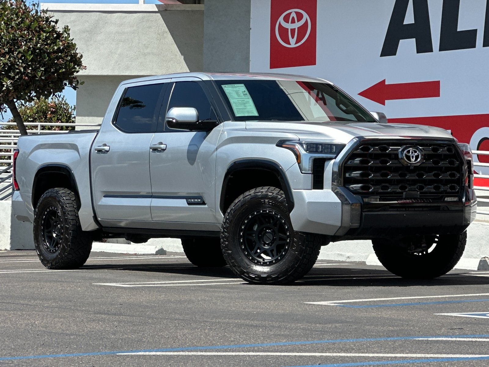 2023 Toyota Tundra Platinum