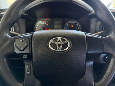 2016 Toyota Tacoma SR