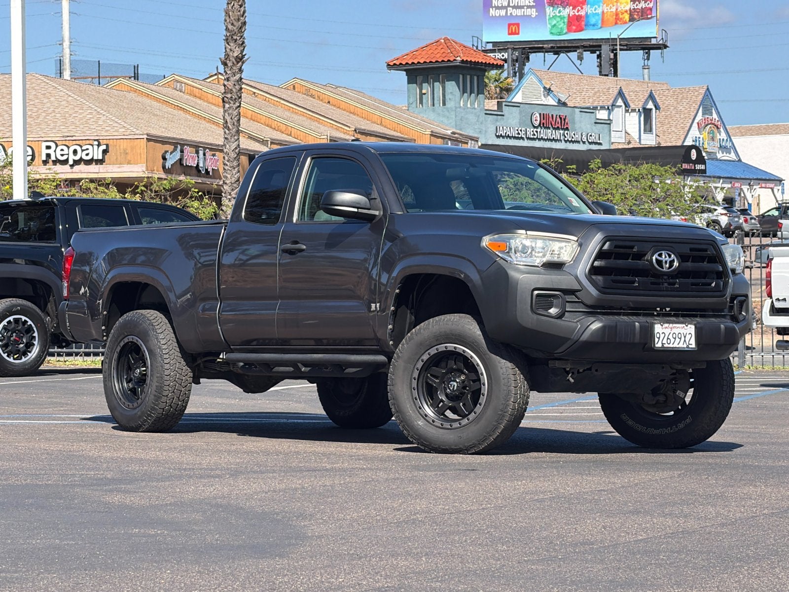 2016 Toyota Tacoma SR