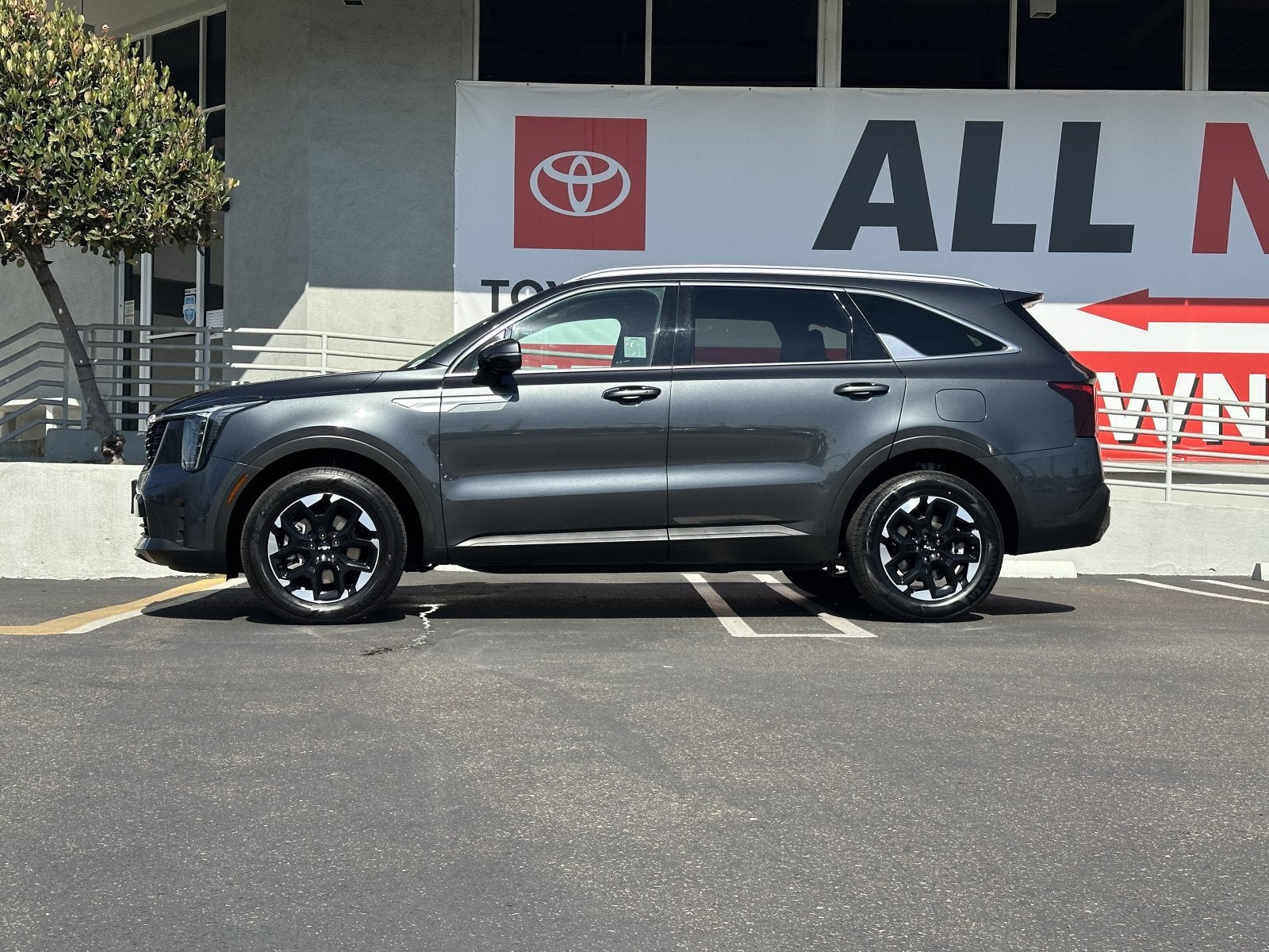2024 Kia Sorento S