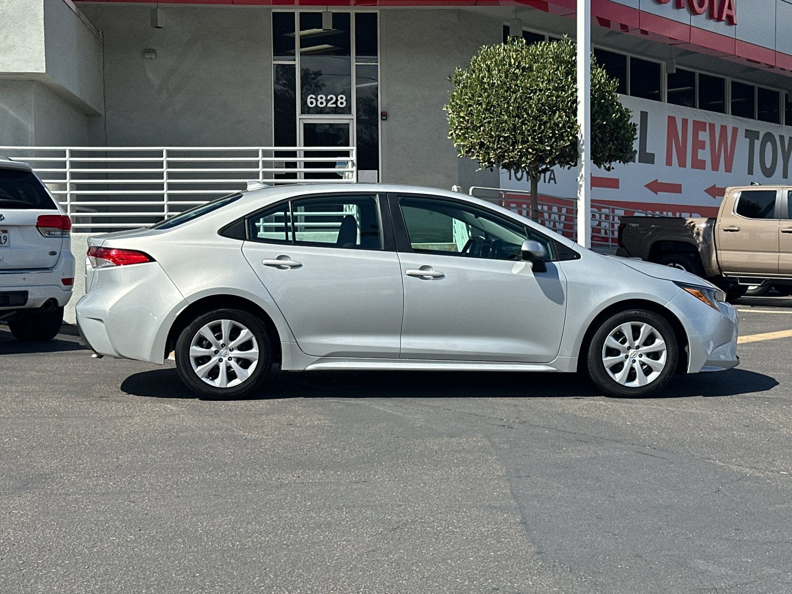 2024 Toyota Corolla LE