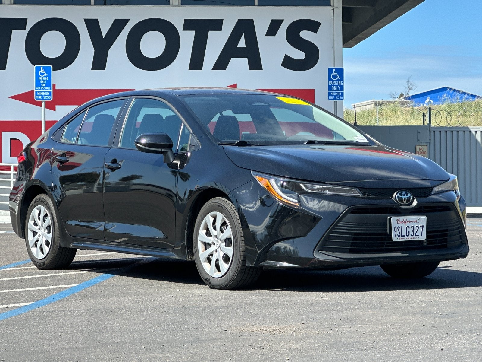 2025 Toyota Corolla LE