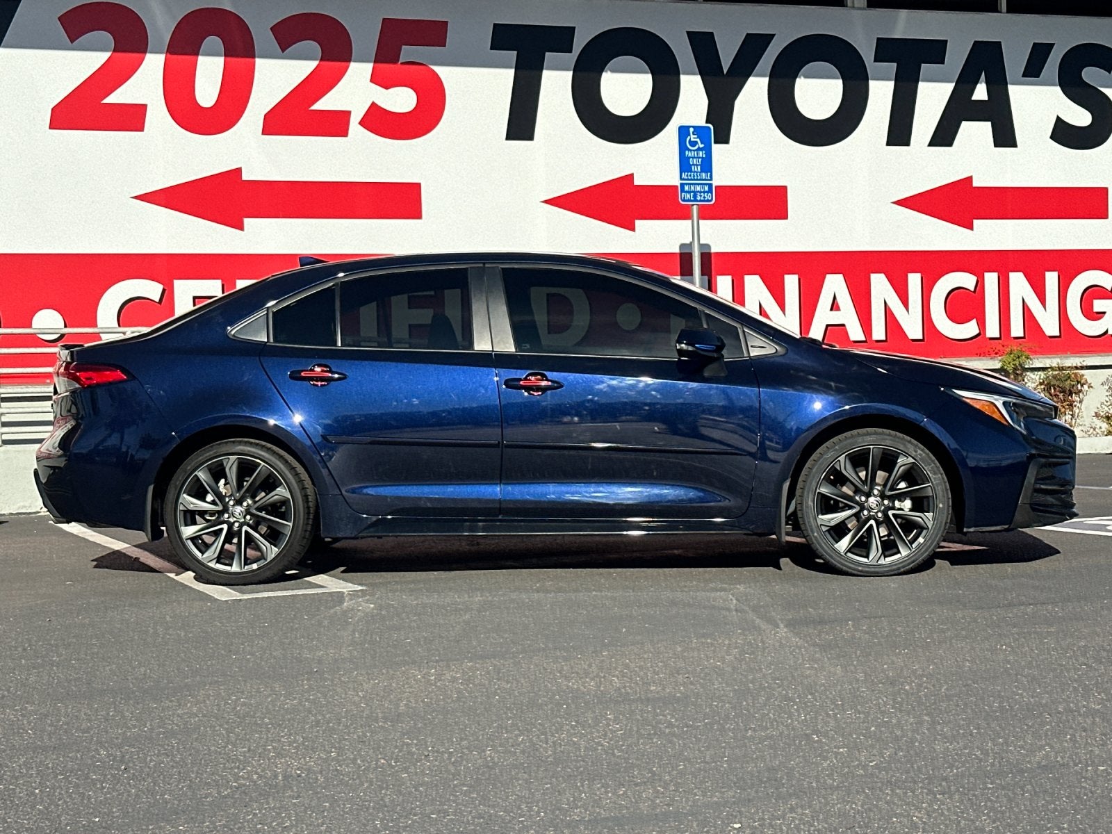 2025 Toyota Corolla SE