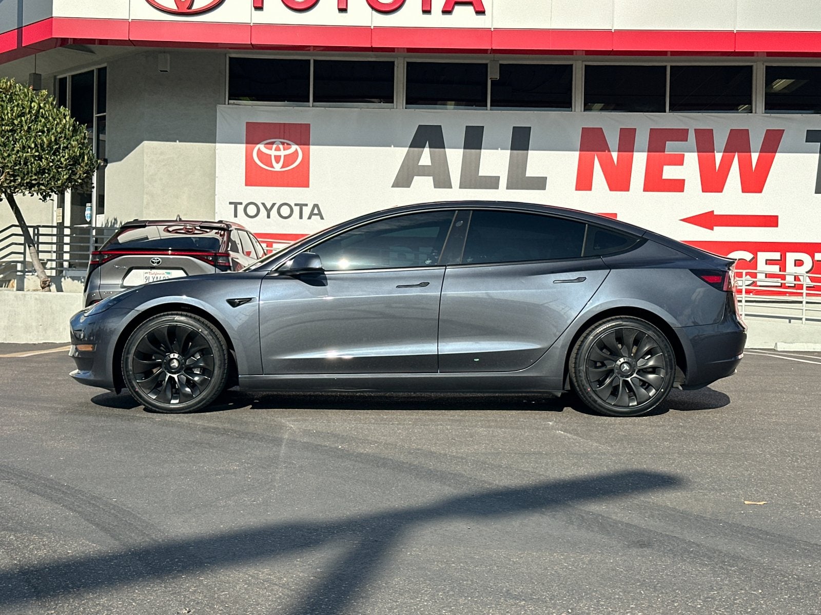 2023 Tesla Model 3 Base