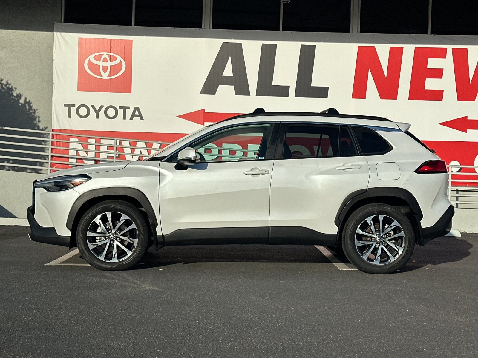2024 Toyota Corolla Cross XLE