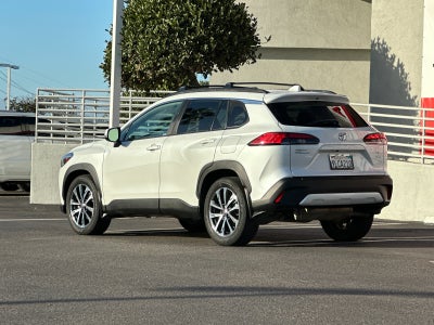 2024 Toyota Corolla Cross XLE