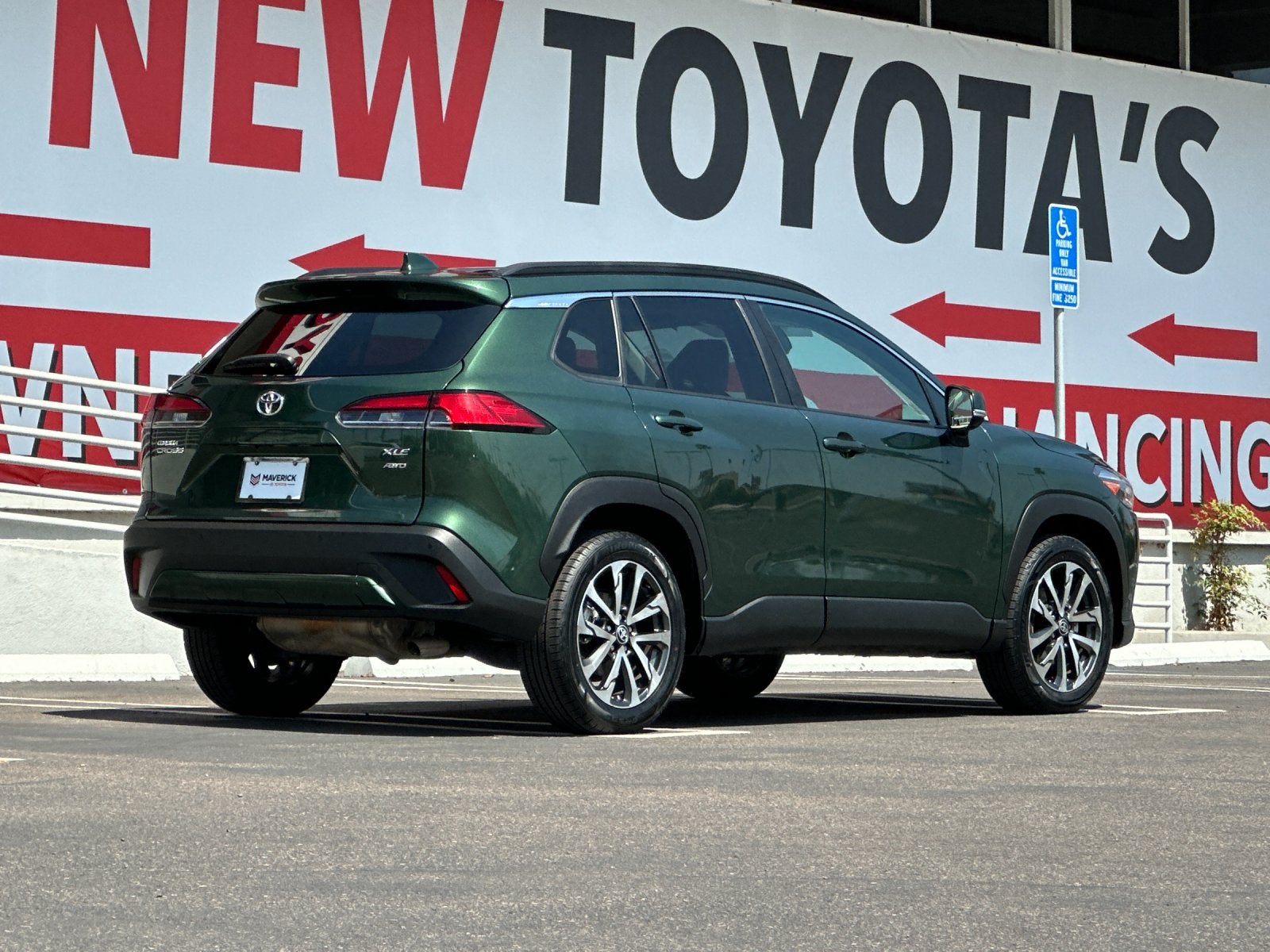 2024 Toyota Corolla Cross XLE