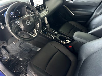 2025 Toyota Corolla Cross XLE