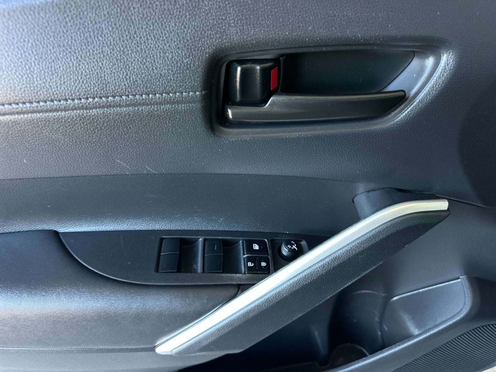 2023 Toyota Corolla Cross Hybrid SE