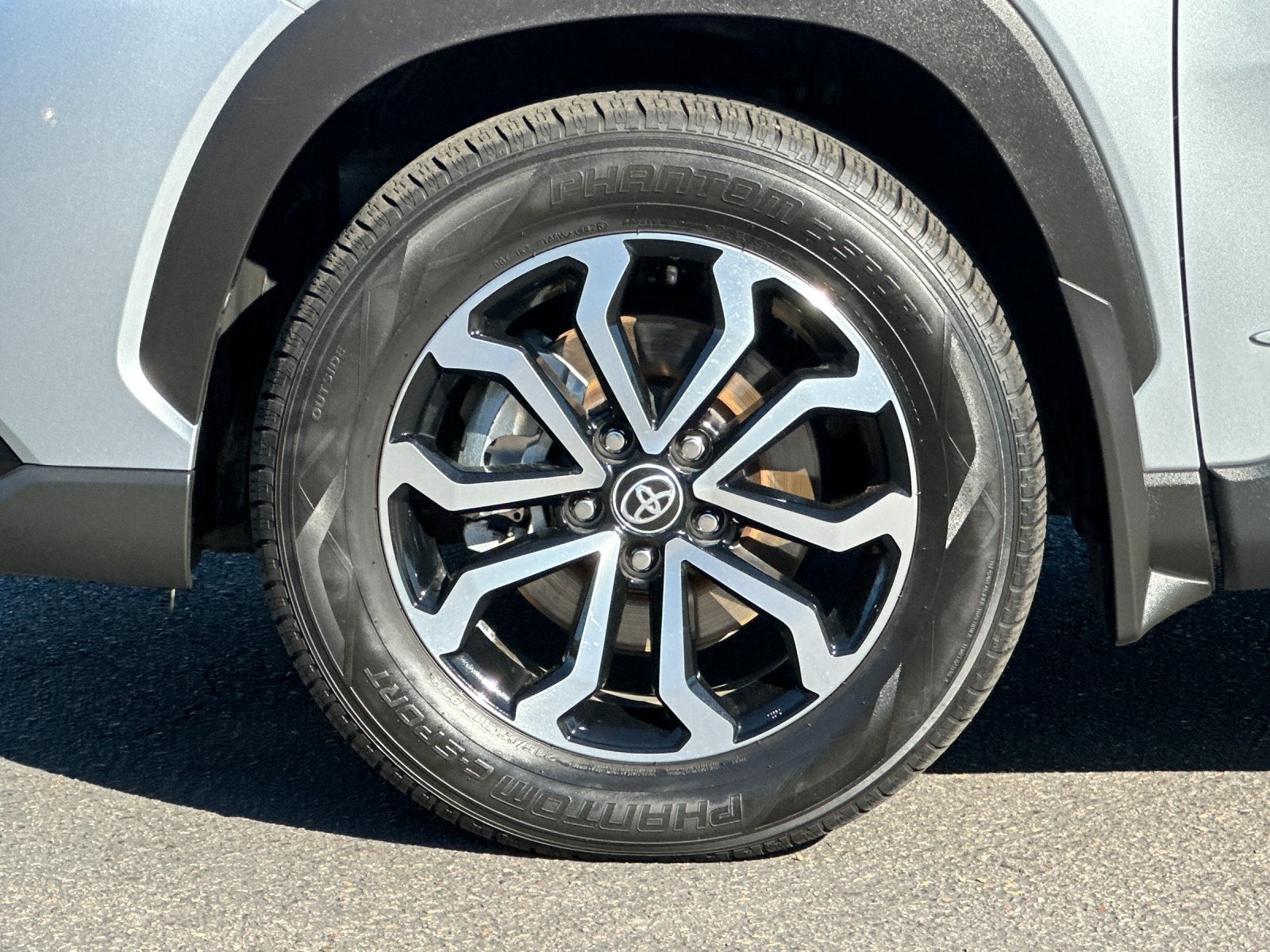 2023 Toyota Corolla Cross Hybrid SE