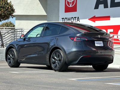 2025 Tesla Model Y Long Range