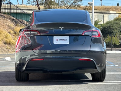 2025 Tesla Model Y Long Range
