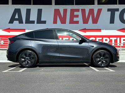 2025 Tesla Model Y Long Range