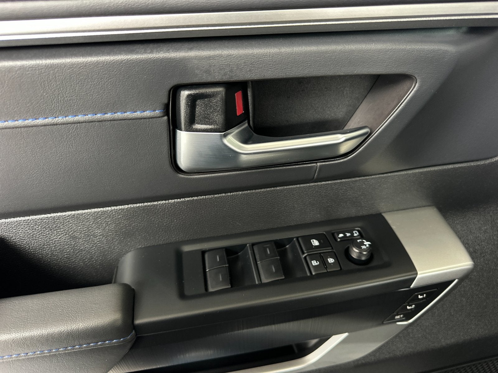 2025 Toyota Sequoia Platinum