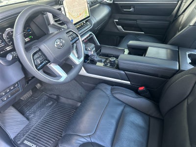 2025 Toyota Sequoia Platinum Hybrid