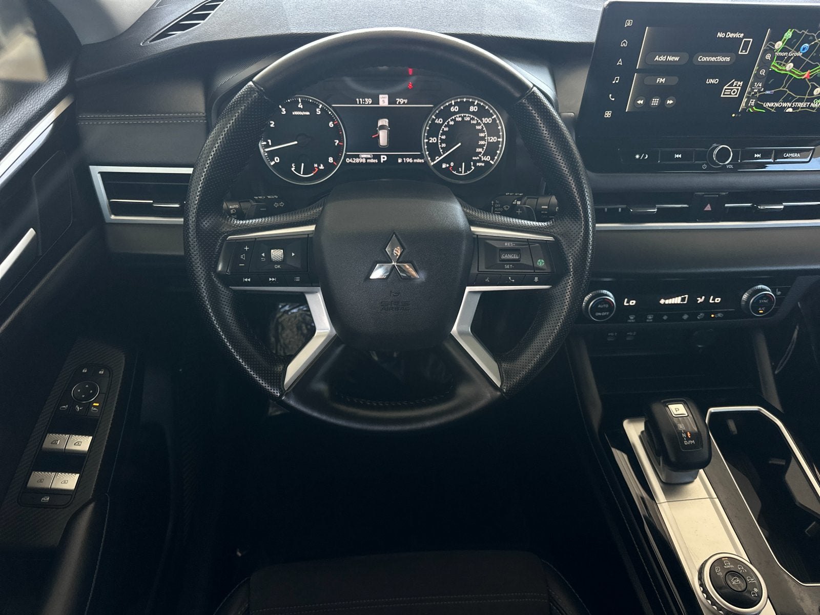 2025 Mitsubishi Outlander SE