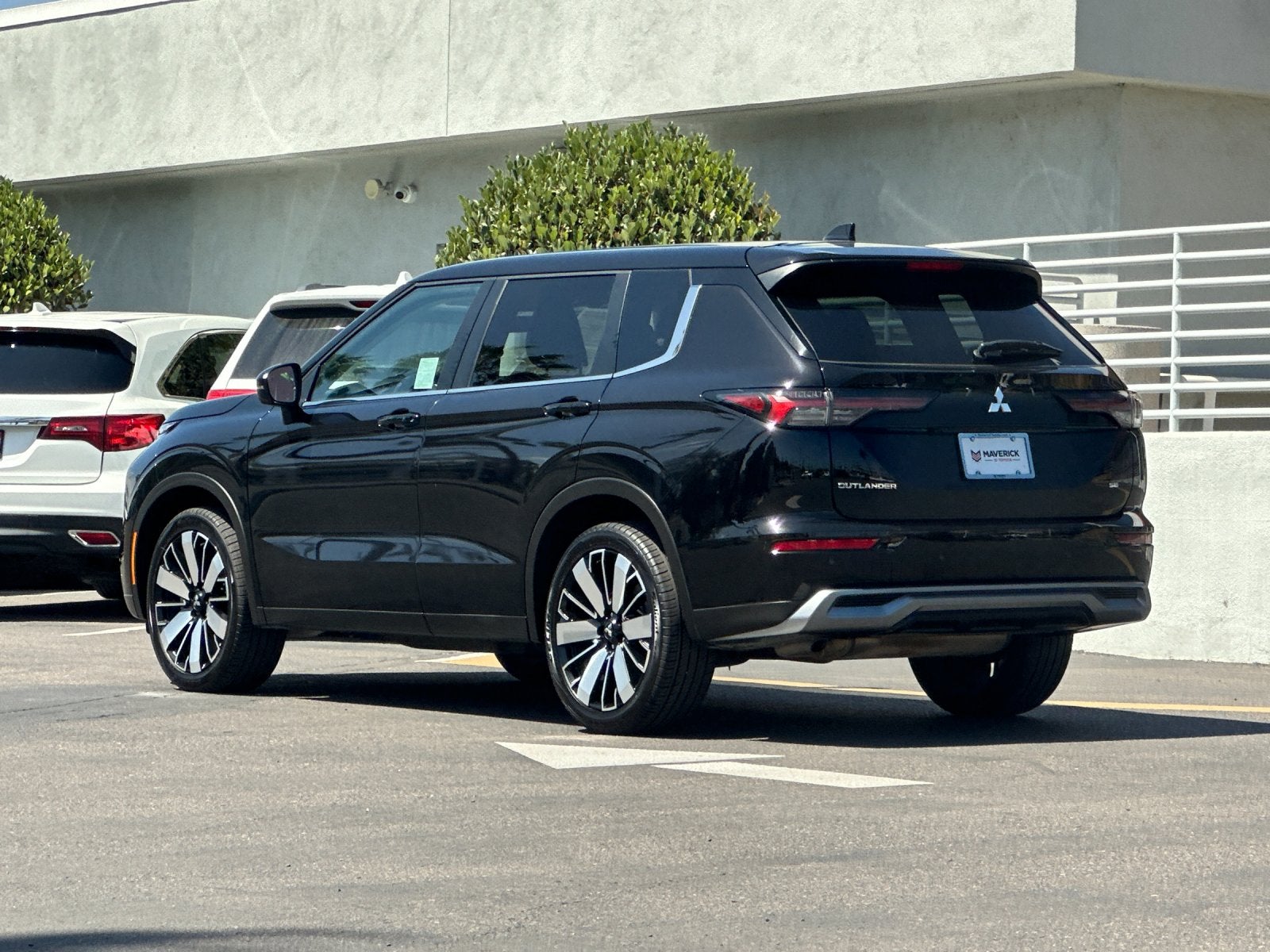 2025 Mitsubishi Outlander SE