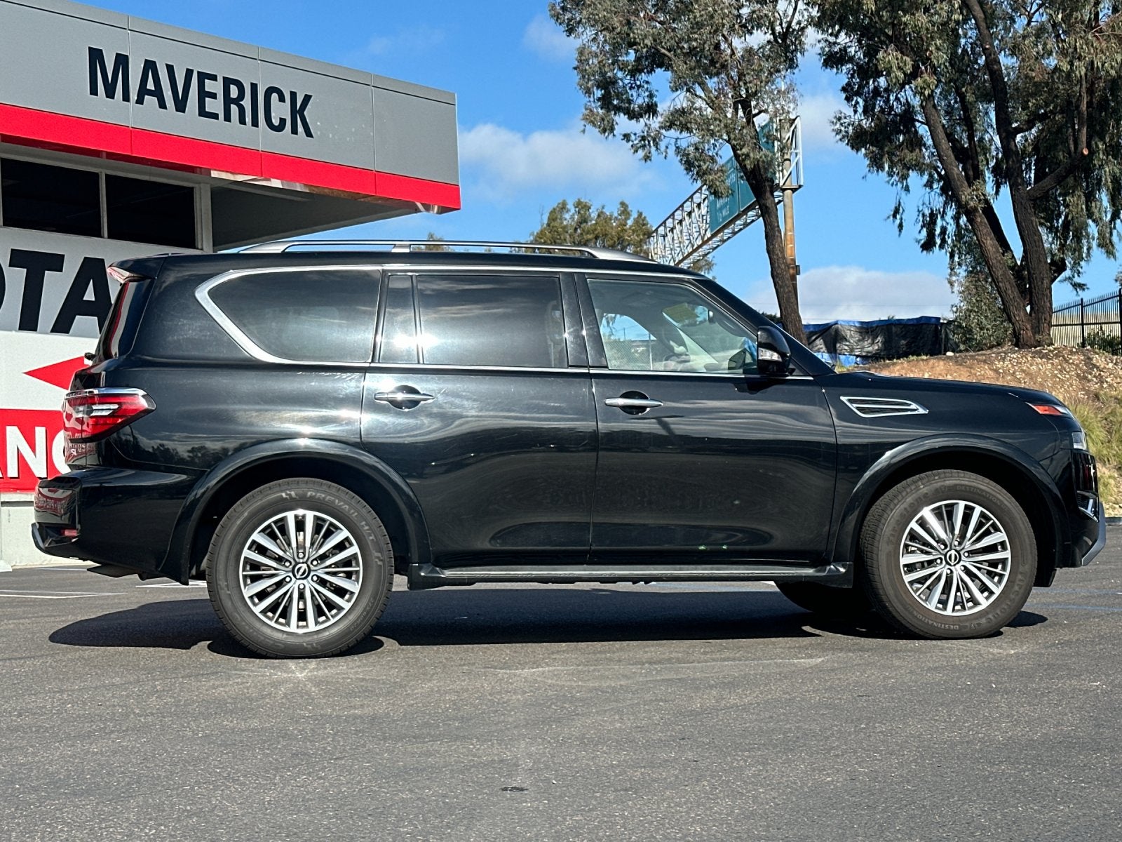 2023 Nissan Armada SL