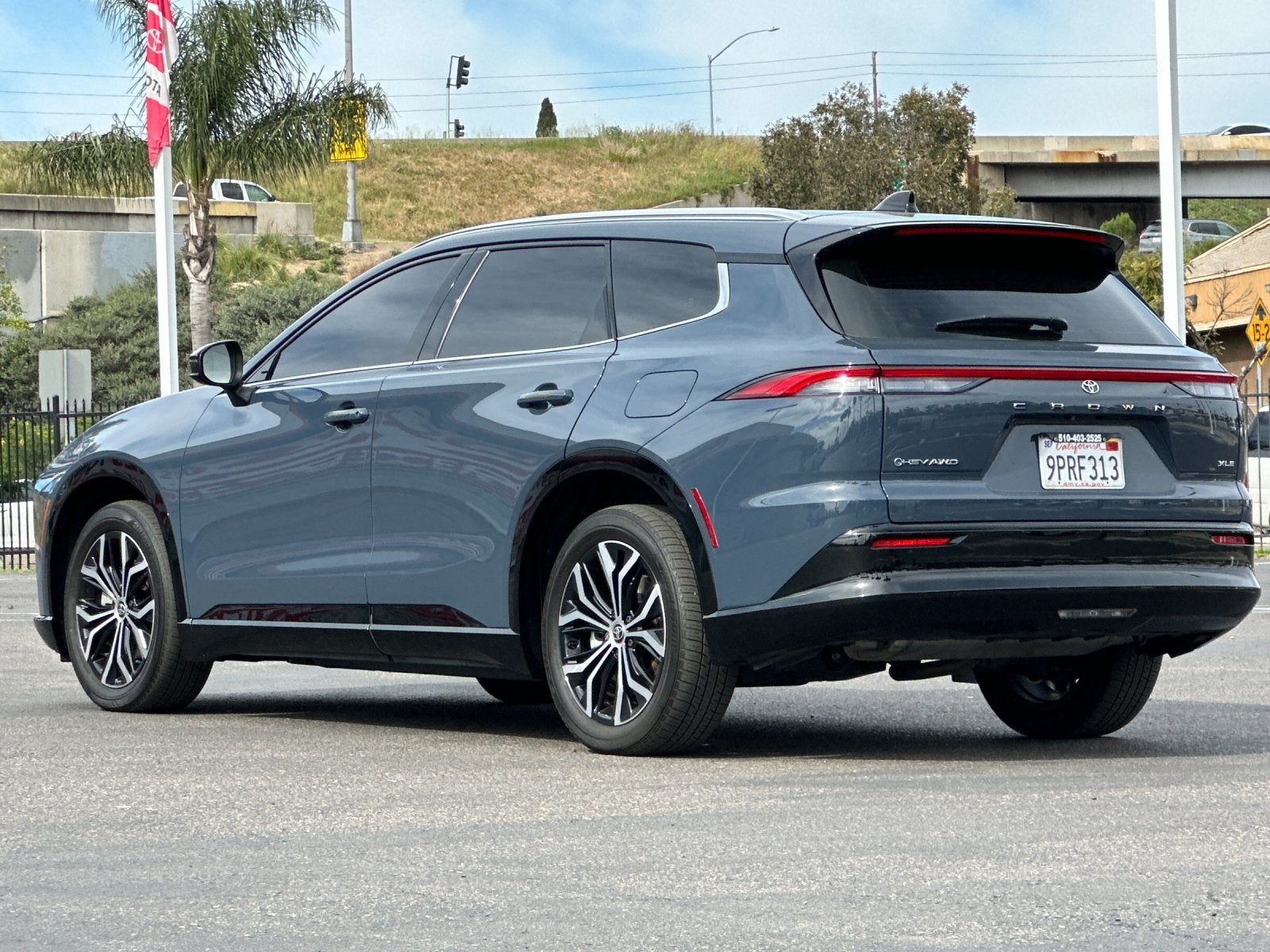 2025 Toyota Crown Signia XLE