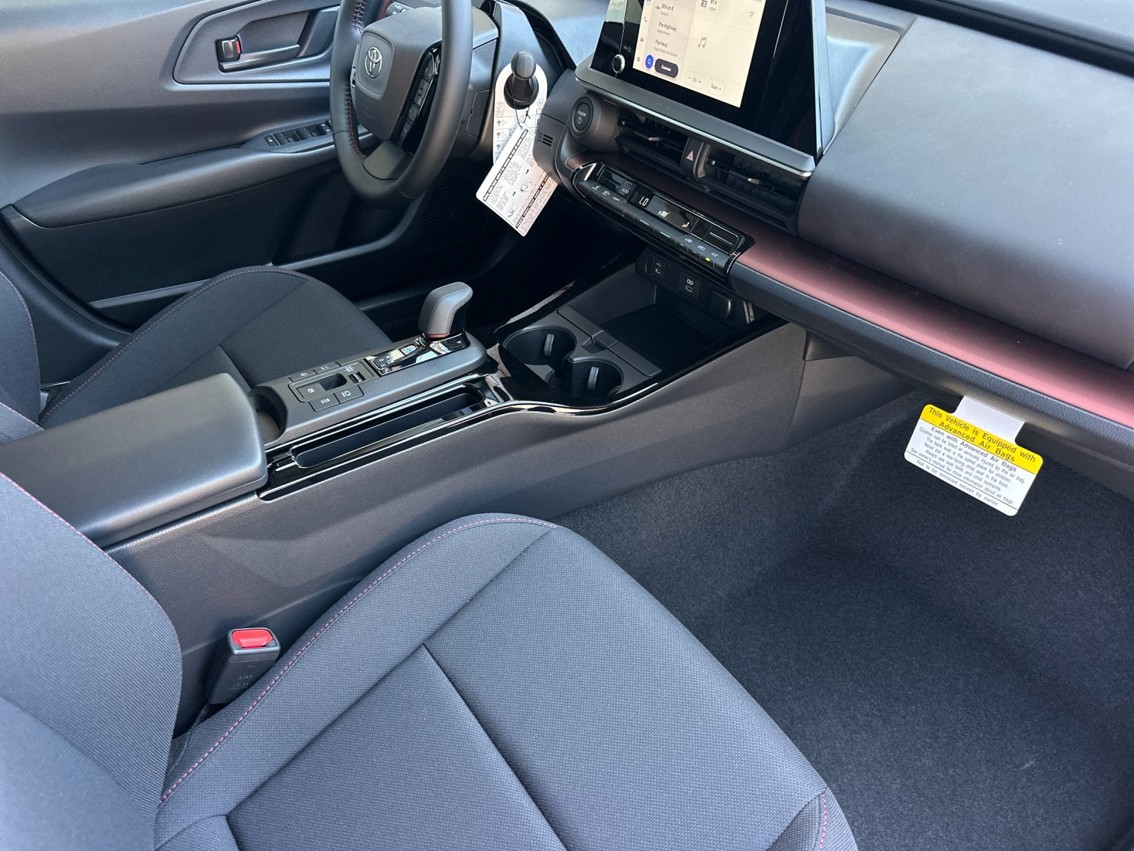 2026 Toyota Prius Plug-In Hybrid SE
